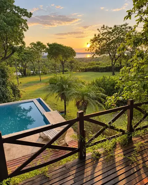 Residencia con vista al lago