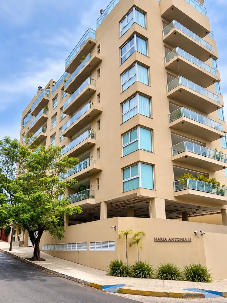 Departamento en Edificio María Antonia II 1